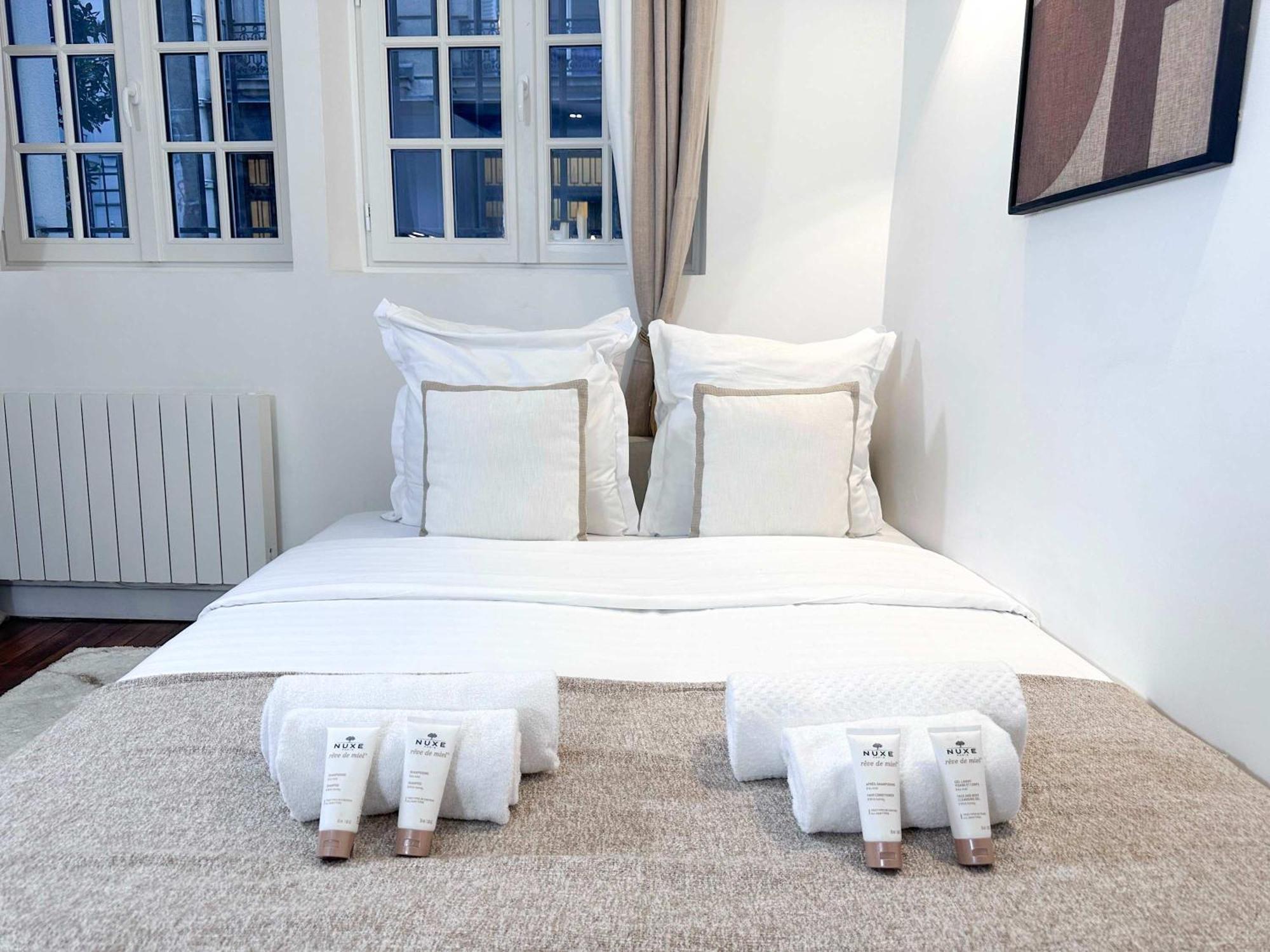 Stylish Studio In Le Marais Paris Exterior photo